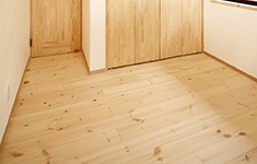 無垢材フローリング